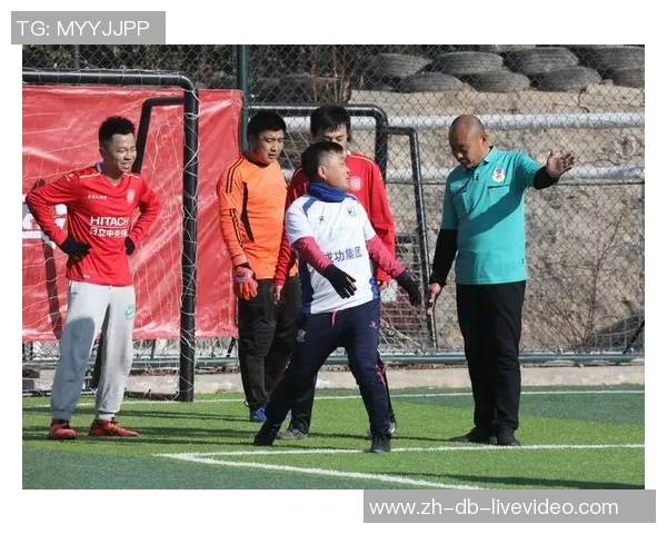 全球足球联赛盛宴开启各国球队争夺荣耀与梦想的舞台